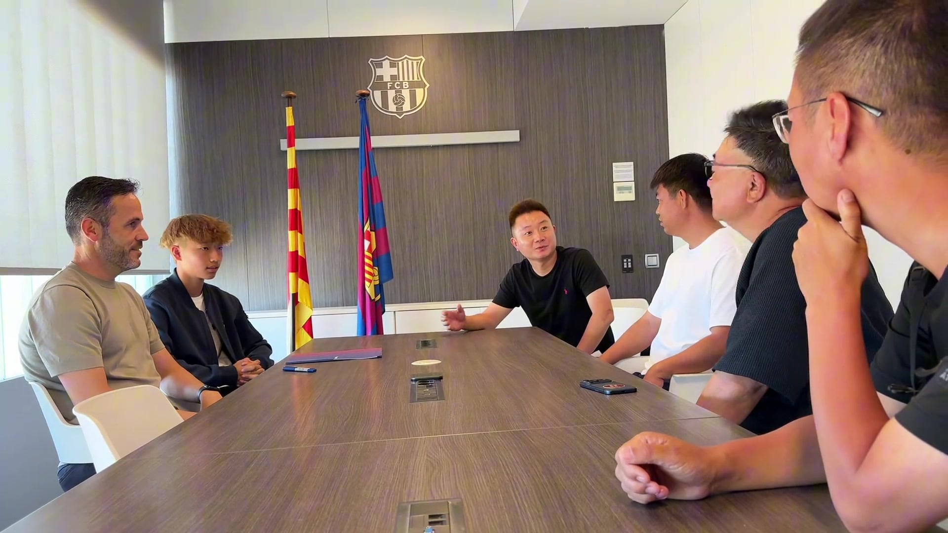开云体育app下载-现场视频！董路晒李昊炎签约巴萨拉玛西亚 成拉玛西亚中国第一人